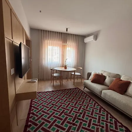 Chic Apt With New Bazaar View Tirana Exterior photo