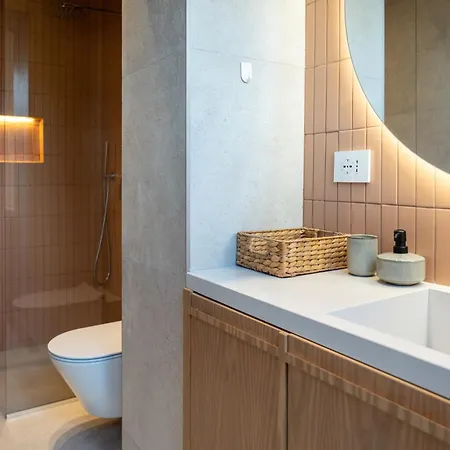 Chic Apt With New Bazaar View Tirana Exterior photo