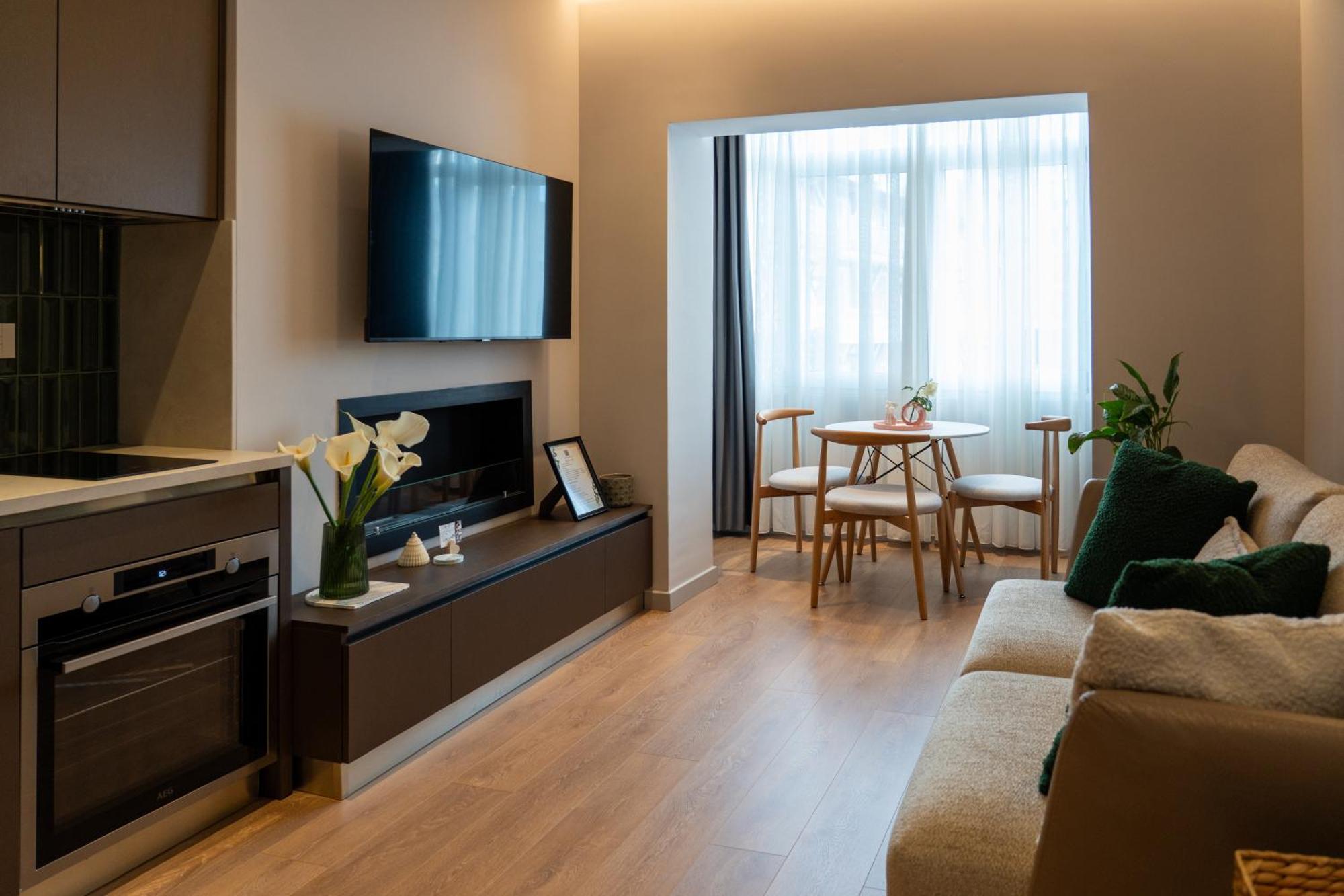 Apartman Chic With New Bazaar View Tirana